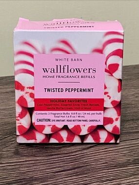 White Barn Twisted Peppermint Wallflowers Fragrance Refills